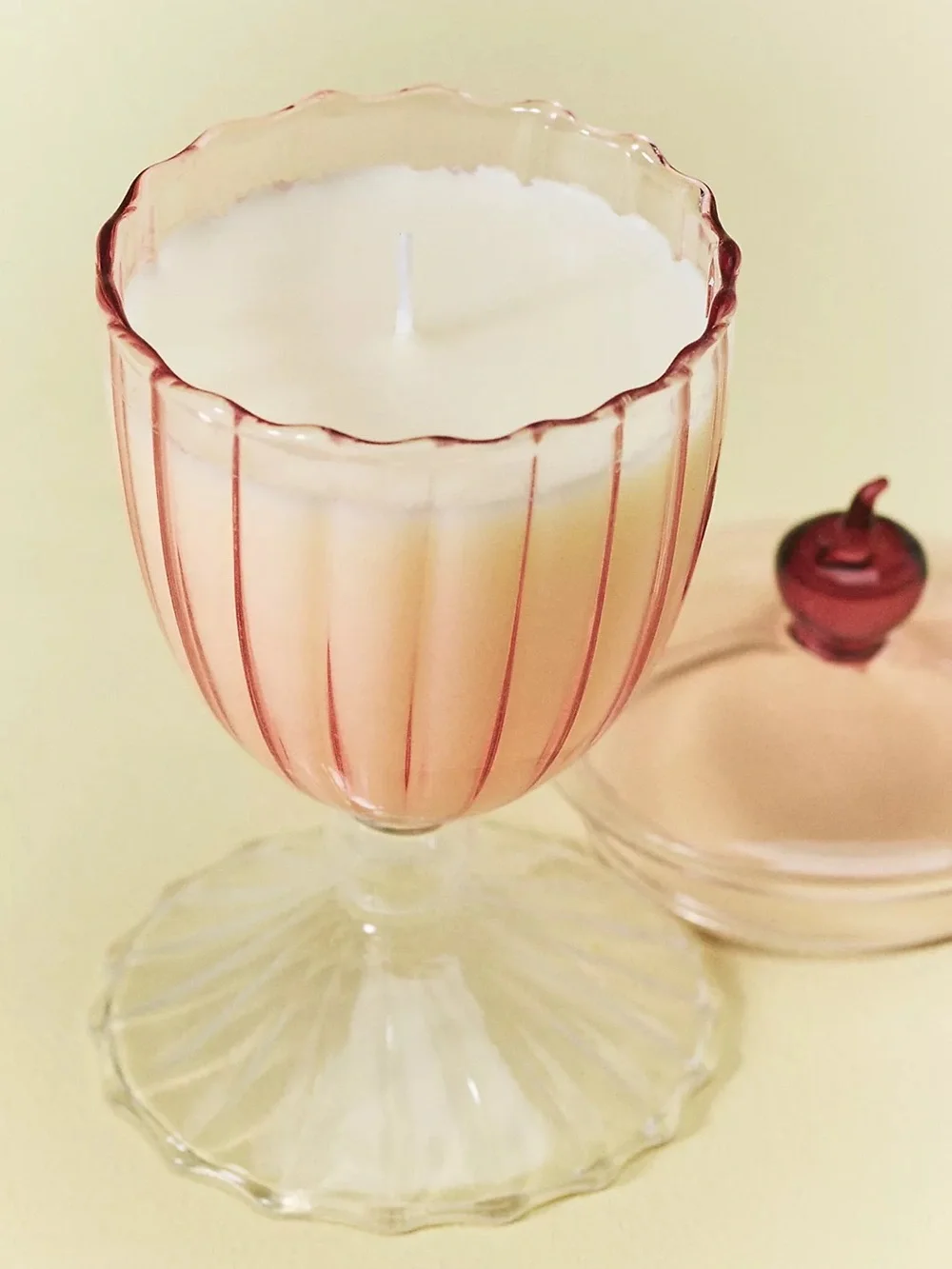 NewAnthropologie Astrid Gourmand Vanilla Shake Glass Candle 5 oz